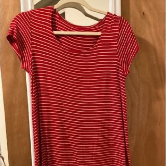 Red striped shirt - Picture 1 of 1